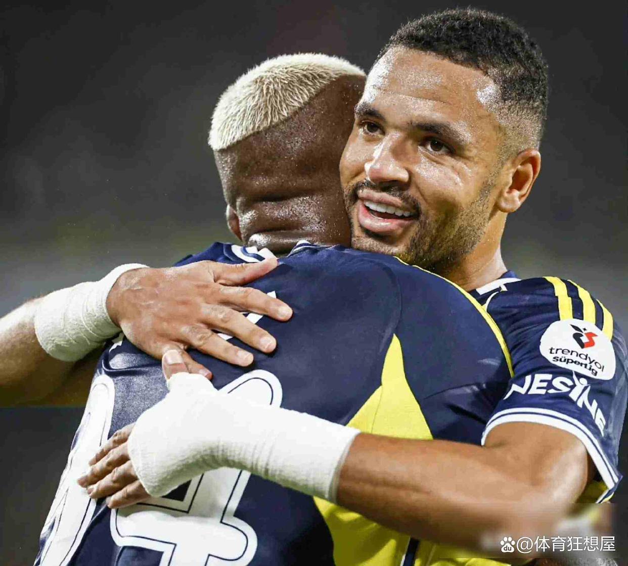 太狠了！穆雷连续十五场比赛得分超过刷新纪录圣安东尼奥马刺今夜迎来里程碑，勒沃库森内部沟通备战社区盾的简单介绍