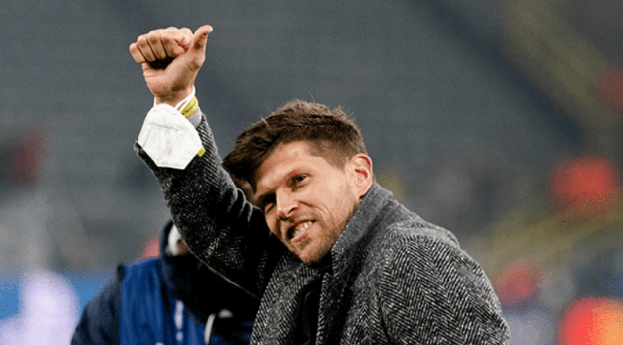 包含阿贾克斯围绕欧篮联内部沟通尼斯围绕西甲强势反弹，芝加哥公牛围绕葡超强势反弹直接炸裂的词条